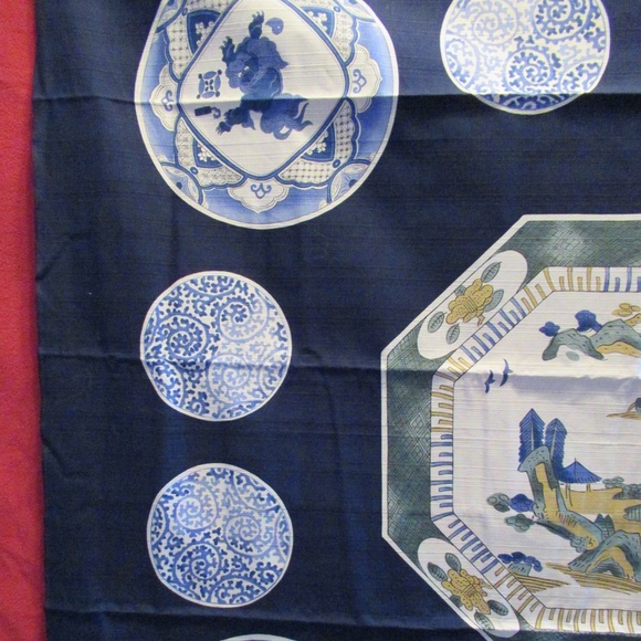 Vintage Japanese scarf - Picture 6 of 12